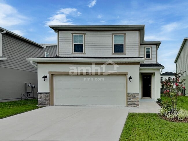Building Photo - 5944 Pinewood Ests Dr