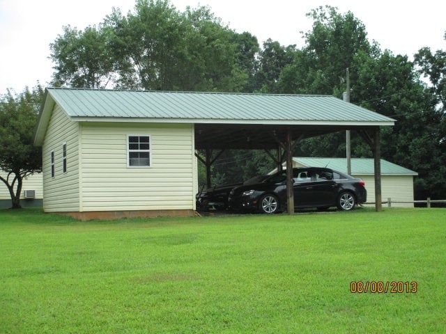 Building Photo - 285 Sassy Tree Ln
