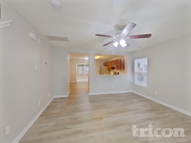 Building Photo - 812 Spears Dr