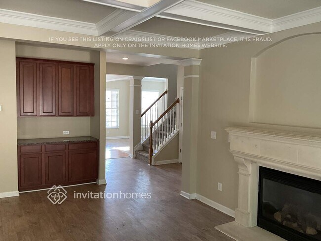 Foto del edificio - 5442 Rosehall Pl