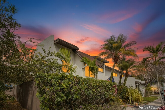 Building Photo - 6512 SW 112th Pl