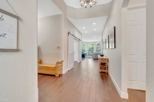 Foto del edificio - 3 br, 2.5 bath House - 5815 Via de la Plat...