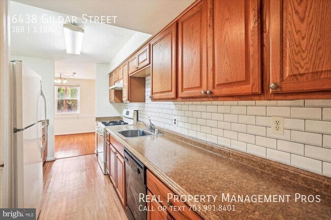 Building Photo - 6438 Gildar St