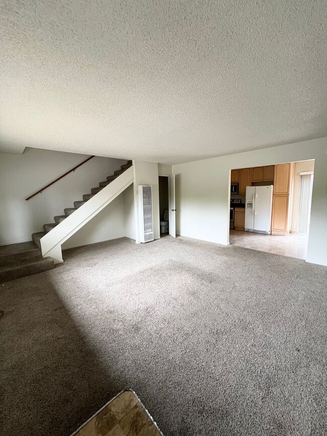 Building Photo - Charming 2 Story Soquel Condo