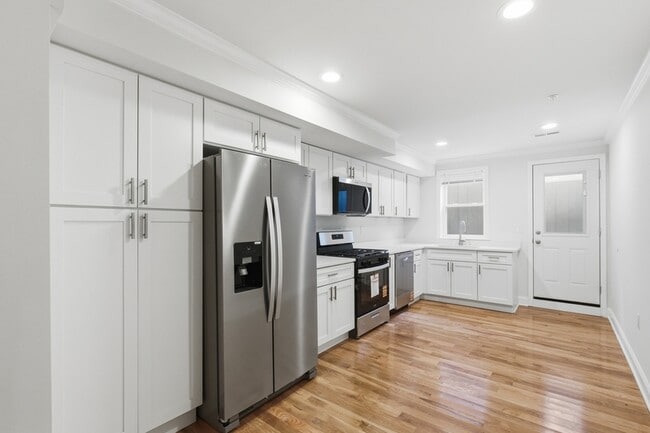 Foto del edificio - 2212 Cambridge St