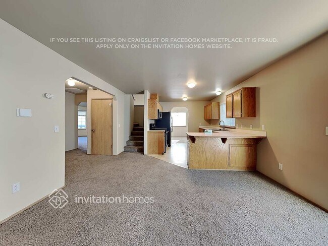 Building Photo - 14904 Woodland Ave E