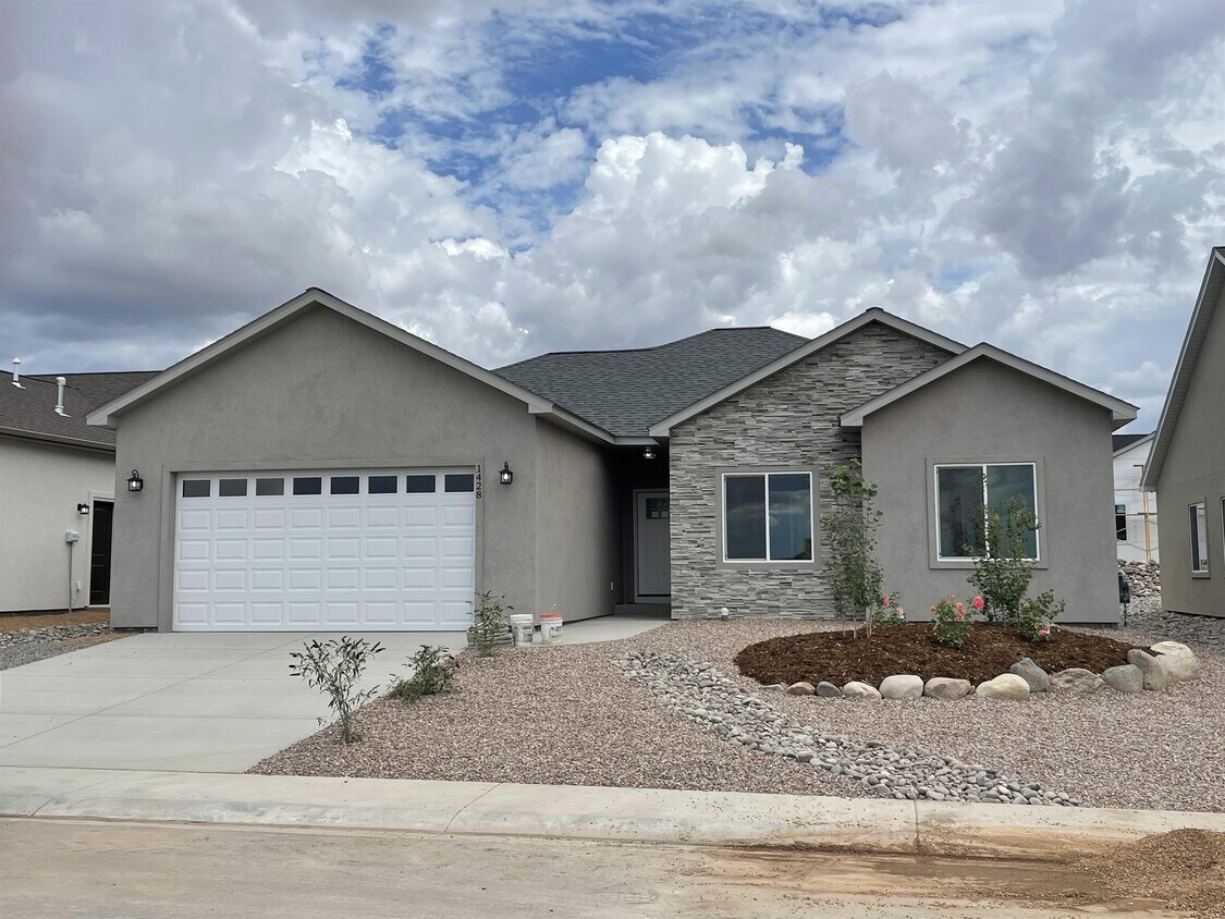 Foto principal - 1428 Owl Creek Ave