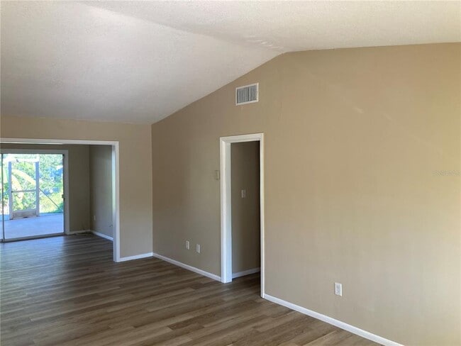 Building Photo - 1194 Porter Dr