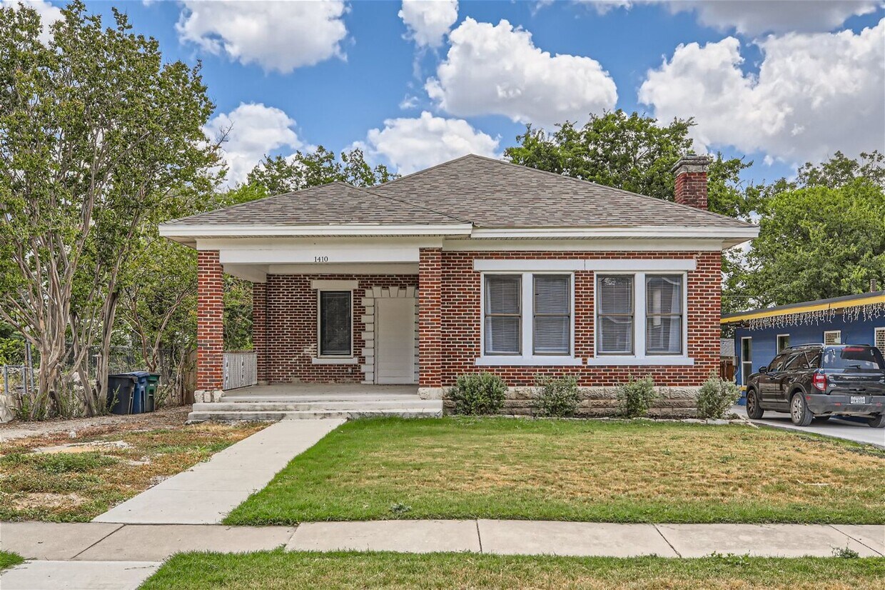 Foto principal - Unique craftsman home!