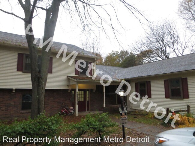 Foto del edificio - 2 br, 1.5 bath House - 125 Village Ct