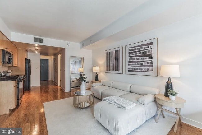 Foto del edificio - 1117 10th St NW