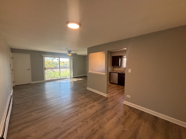 Foto del edificio - 4542 Heartland Dr