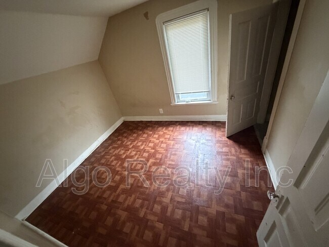 Foto del edificio - 2647 Fremont Ave N