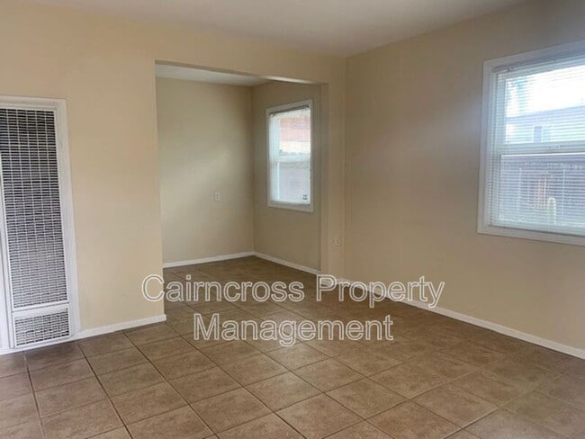 Building Photo - 4057 Morrell St