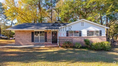 Building Photo - 3119 Fontaine Dr