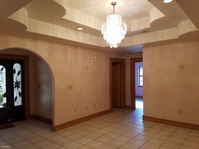 Building Photo - 4 br, 2 bath House - 6911 Pradera Ln