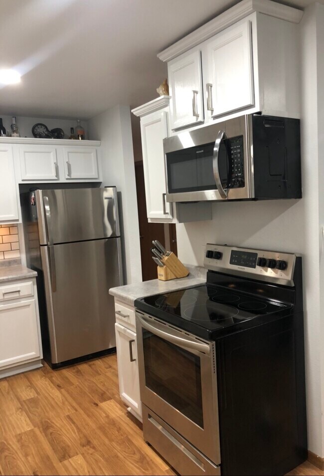 Kitchen 2 - 1208 3rd St E