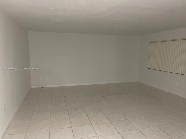 Foto del edificio - 11840 NE 19th Dr