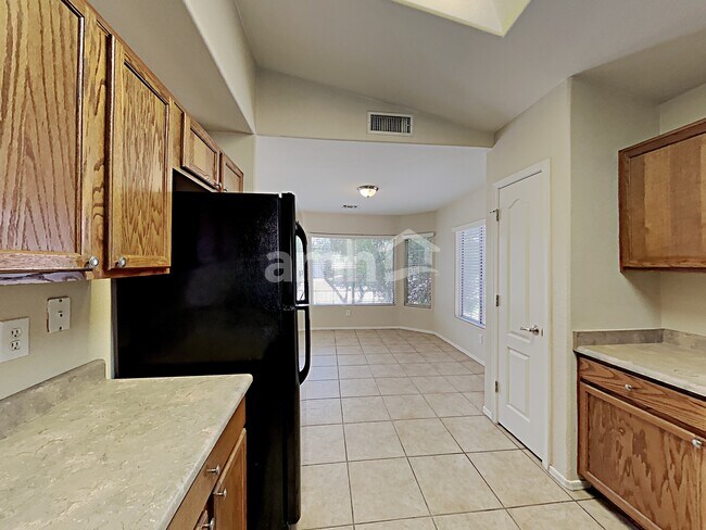 Building Photo - 3416 W Shumway Farm Rd