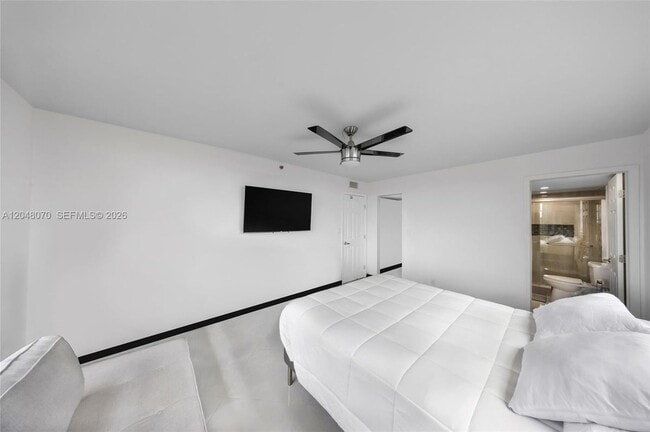 Foto del edificio - 3001 W Rolling Hills Cir