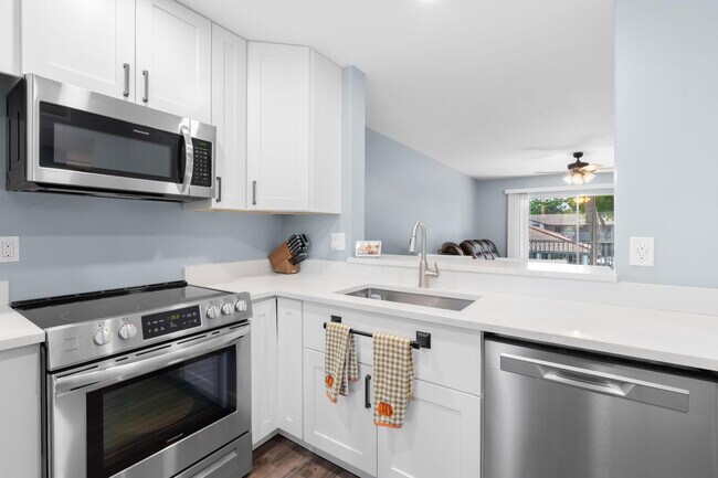 Foto del edificio - 8800 Royal Palm Blvd