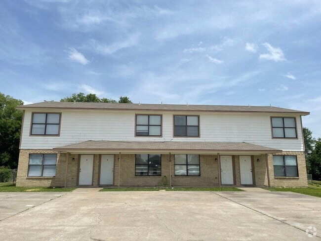 Building Photo - 1208 Monroe Loop