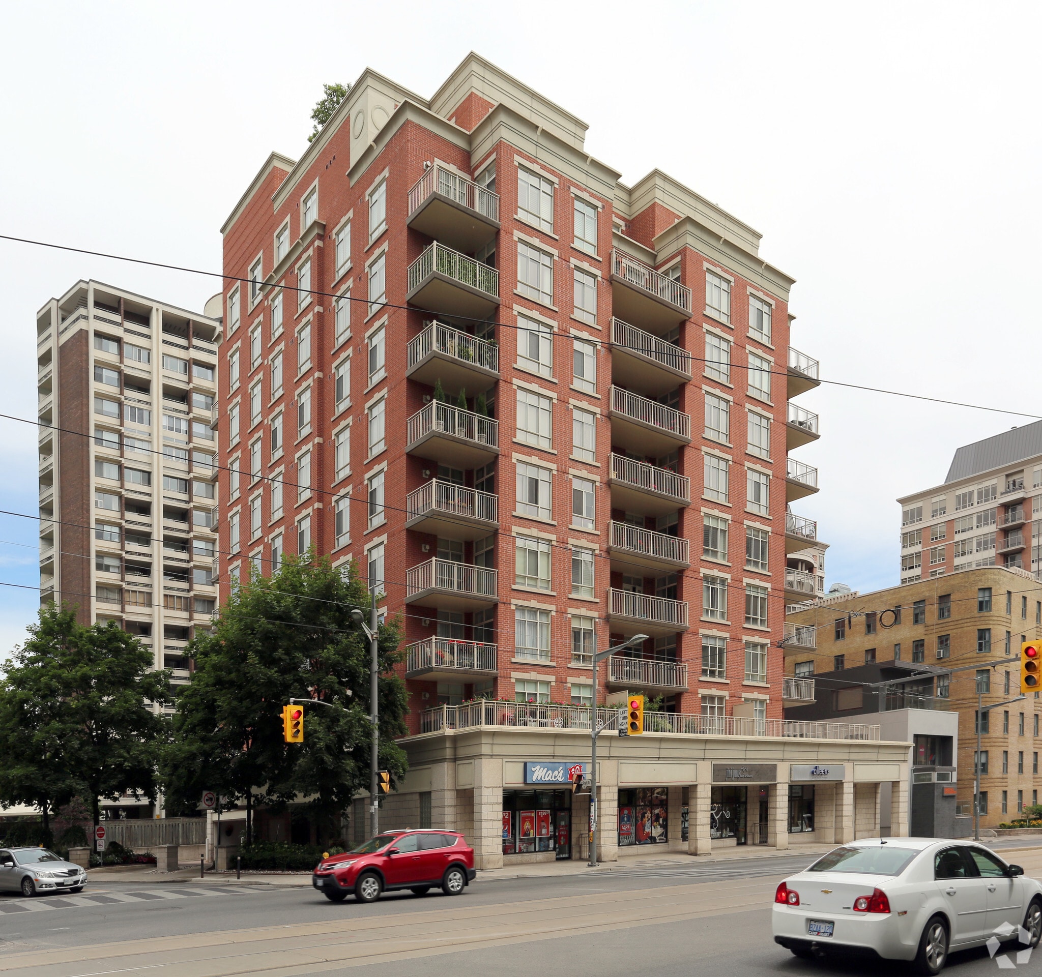 Deer Park Residences