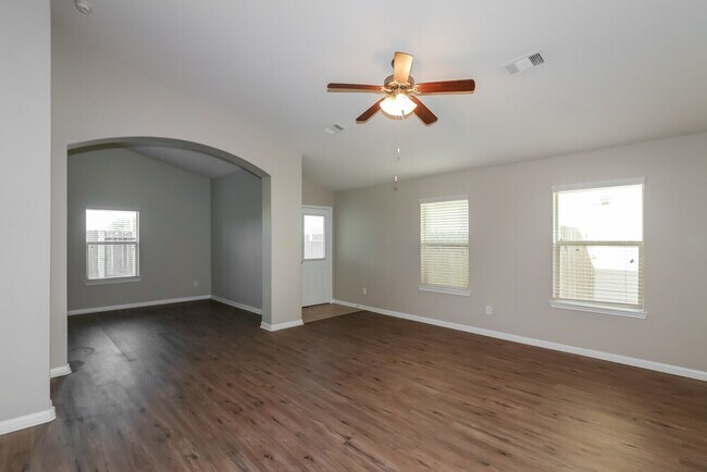 Foto del edificio - 19626 Little Pine Ln