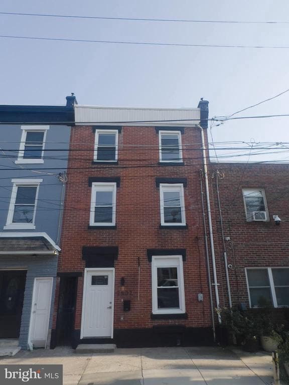 Primary Photo - 2507 Salmon St