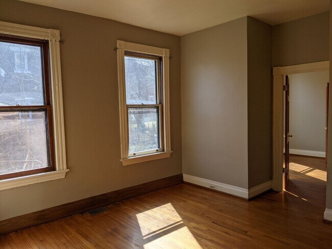 Building Photo - 1813 Pearl