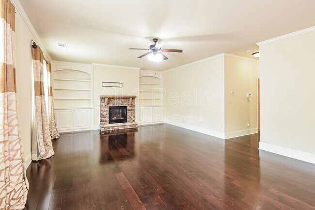 Foto del edificio - 3738 Valley Spring Dr