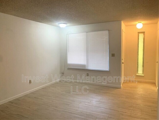 Building Photo - 3330 NE 57th Ave