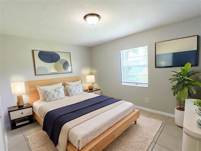 Building Photo - 2427 CHASE Ave