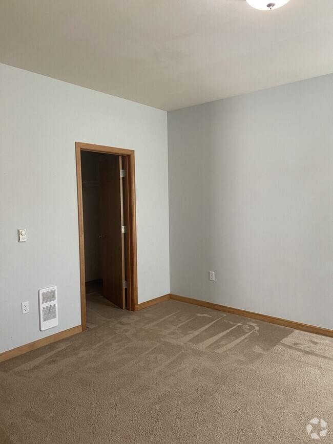 Building Photo - 1305 Boon St