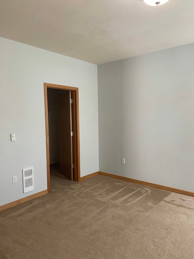 Building Photo - 1305 Boon St