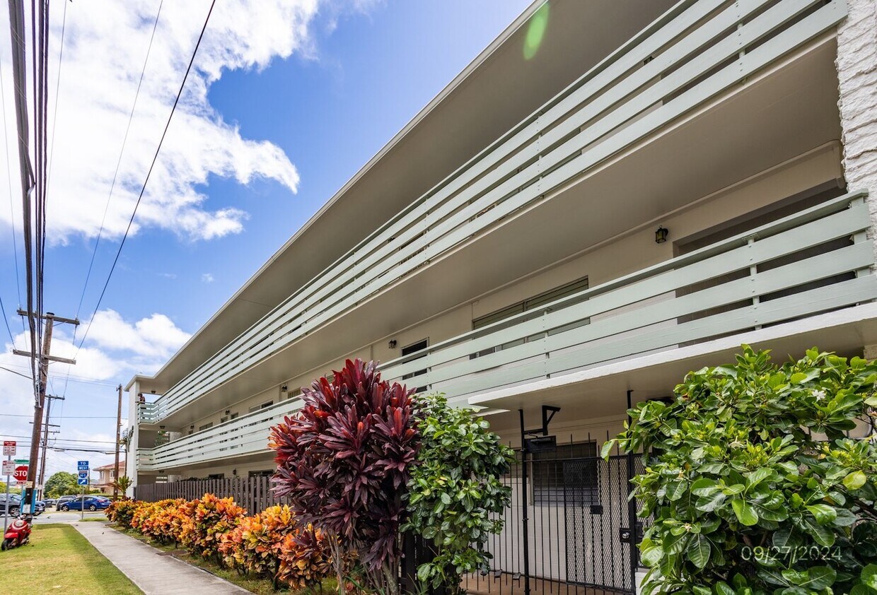Primary Photo - Beautifully Maintained 1 Bed | 1 Bath | 1 ...