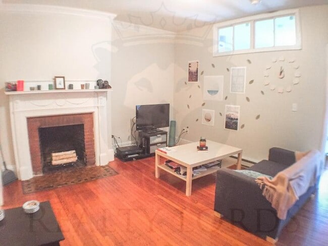 Building Photo - 62 Bay State Rd