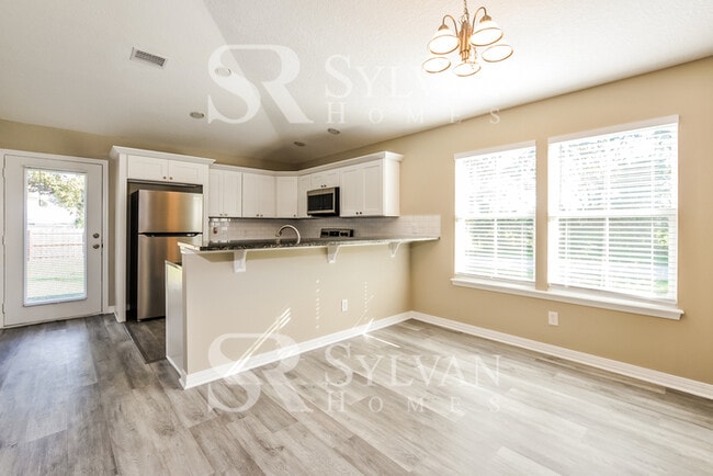 Foto del edificio - This cute 3BR, 2BA home is move-in ready