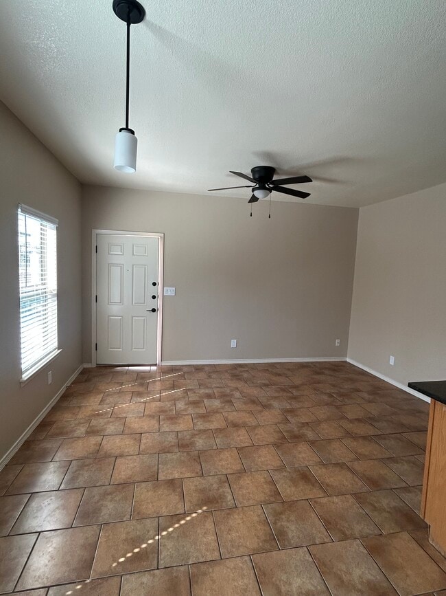 Building Photo - La Jolla Place Apartments