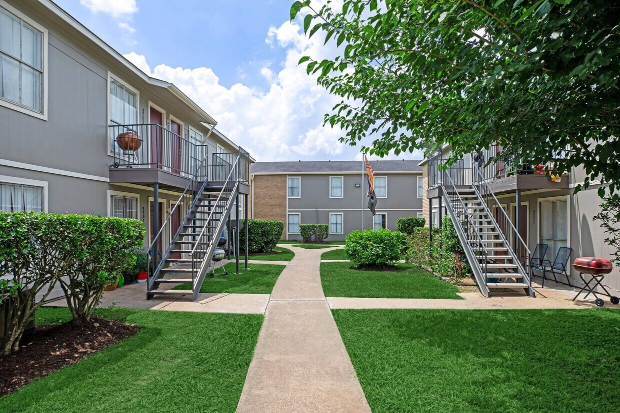 Ranchwood Apartments Apartments 5251 Gasmer Dr Houston, TX