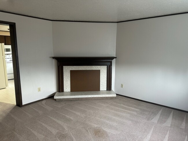 Building Photo - 711 Miller Ct