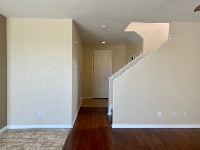 Building Photo - 5215 Noyack Way