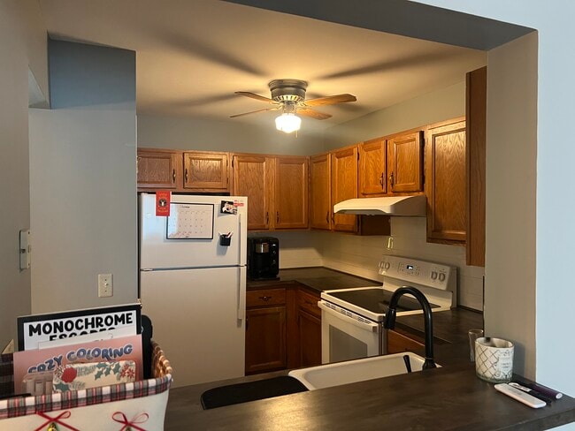 Foto del edificio - 23 Willow Springs