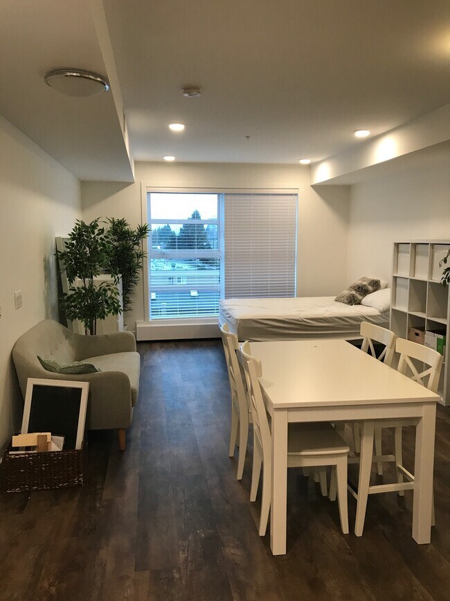Photo du bâtiment - Large, Bright West Facing Studio
