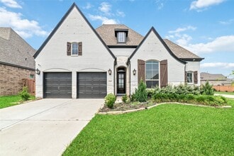 Building Photo - 7315 Camden Crestwood Way