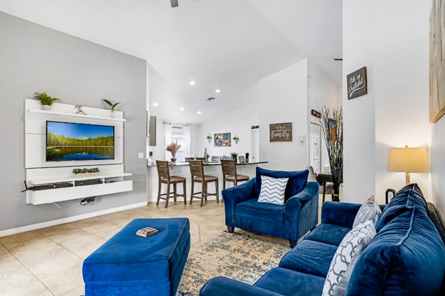 Building Photo - 2636 Willow Glen Cir