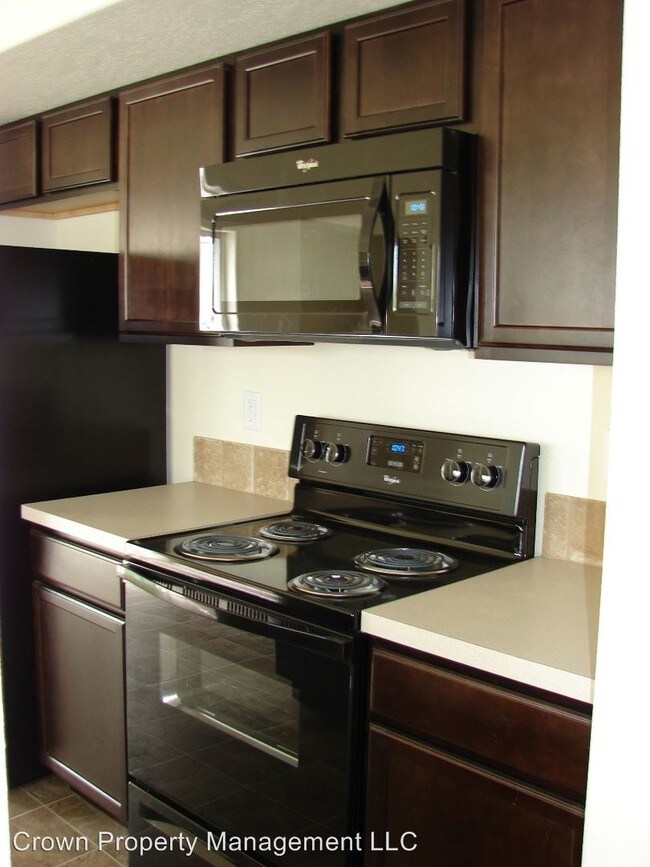 Building Photo - 1020 S Olympia Pl
