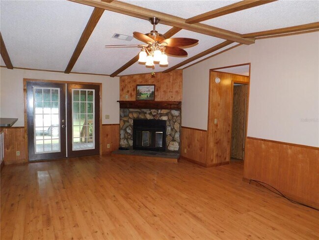 Foto del edificio - 9715 NW County Rd 235