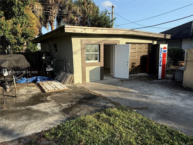 Foto del edificio - 1132 NW 30th Ave