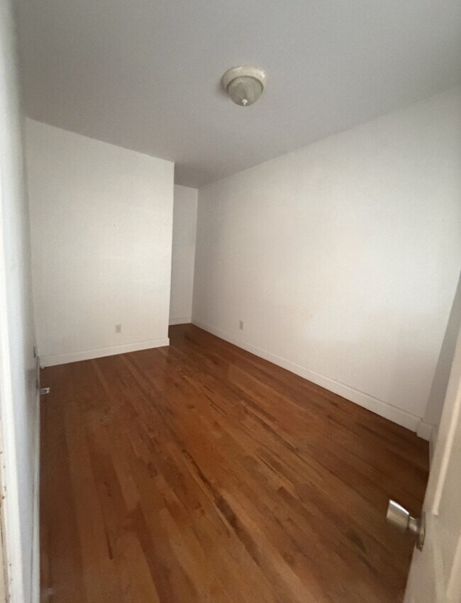 Foto del edificio - 1137 W Porter St
